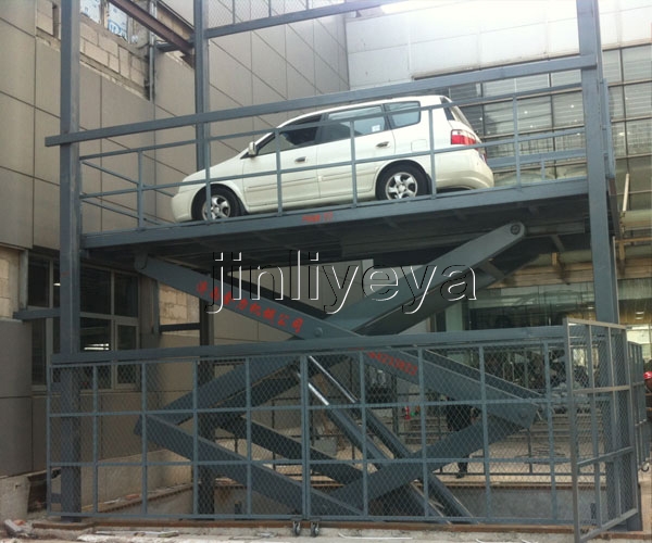 汽（qì）車升降機
